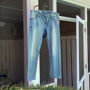 Gap 1969 Sexy Boyfriend 29R